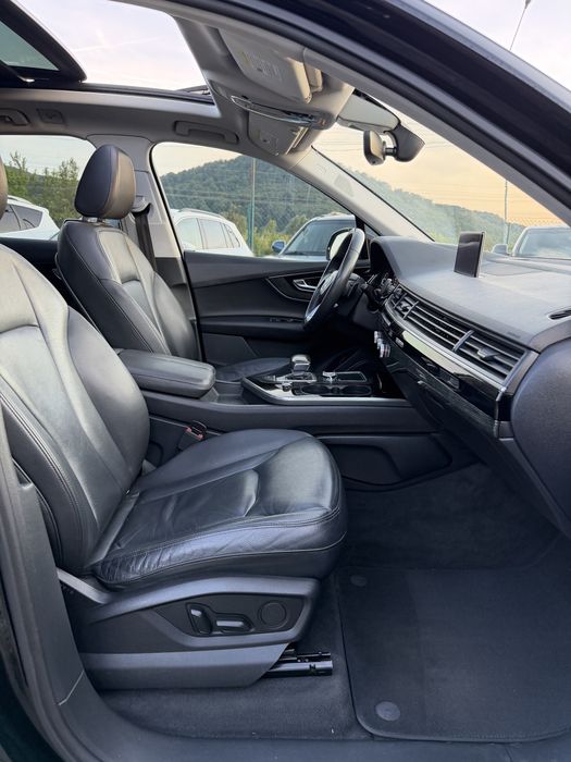 Audi Q7 3.0T Premium Black