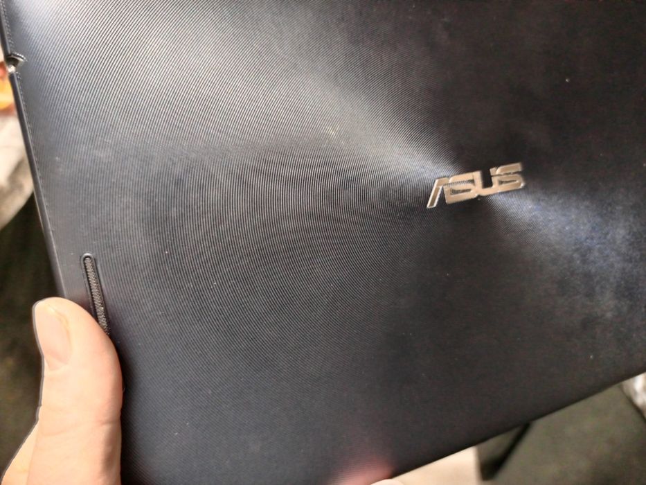 Продам Планшет  Asus