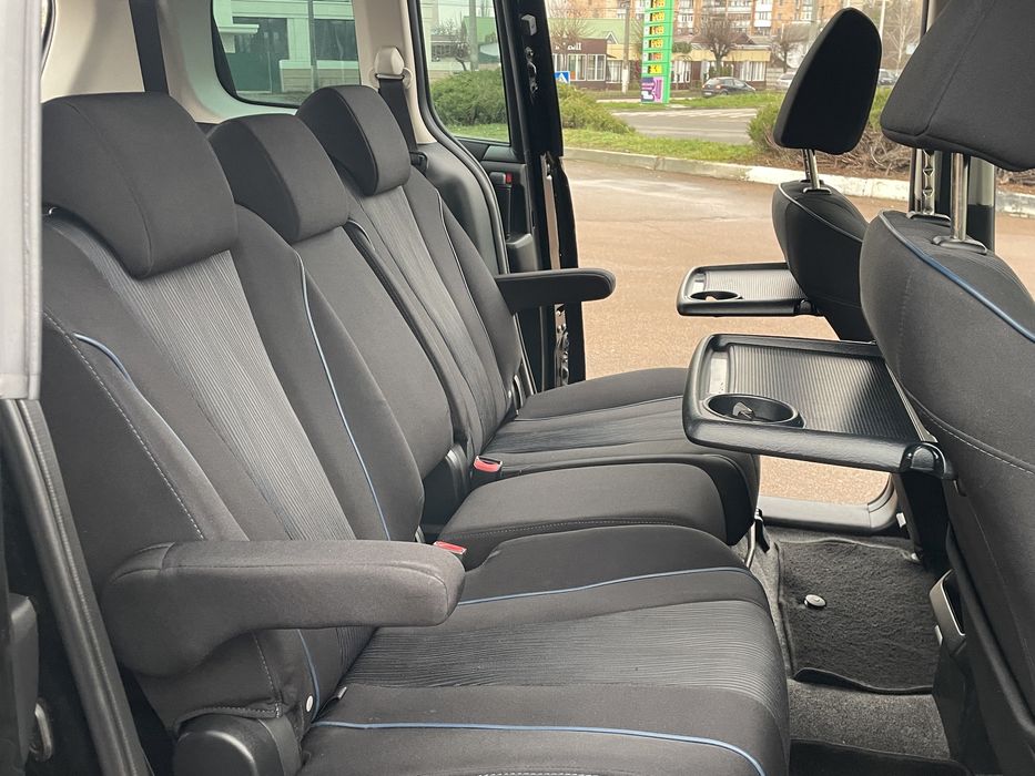 Продам Mazda 5, 2012р.щойно пригнана 7місць,