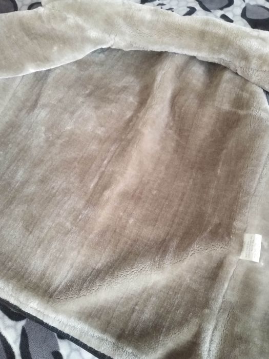 Продам куртку зимову!