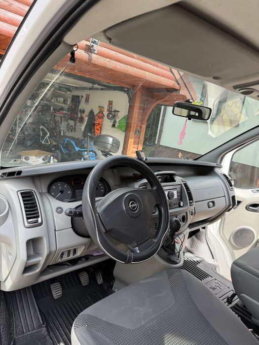 Opel vivaro 2.0 benzyna -CNG