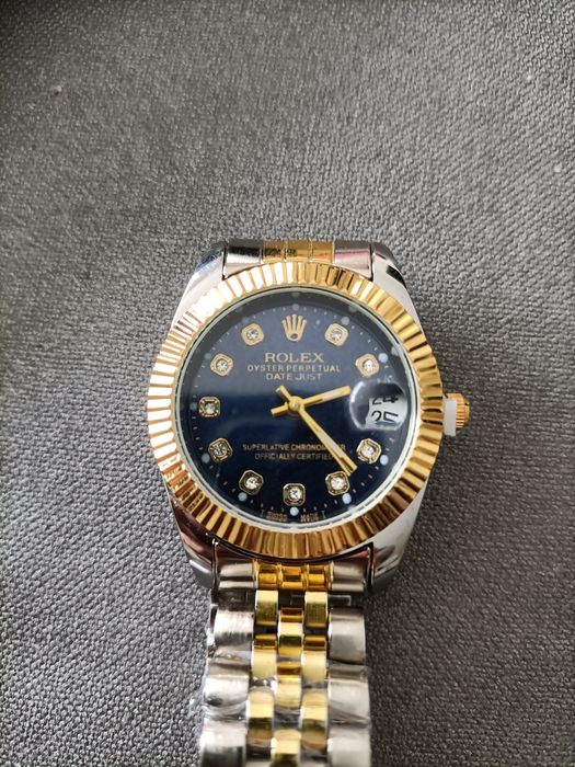 Relógio preto senhora