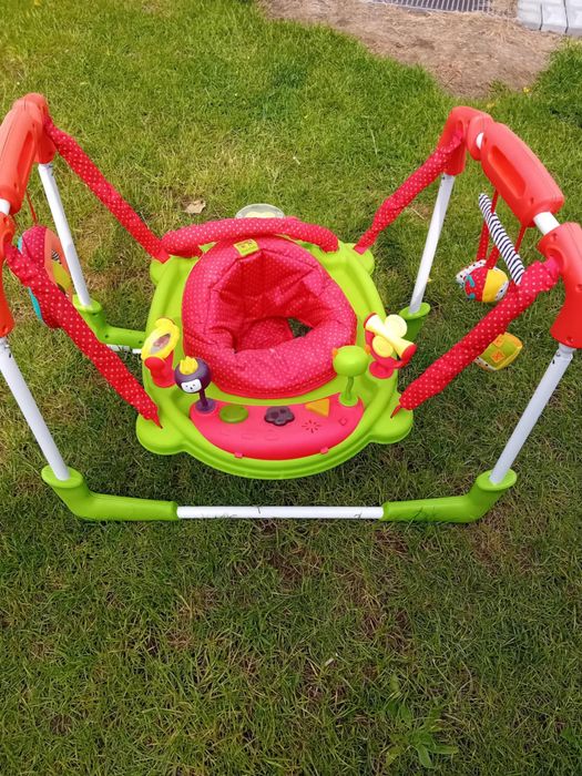 Siodełko dla dzieci z zabawkami