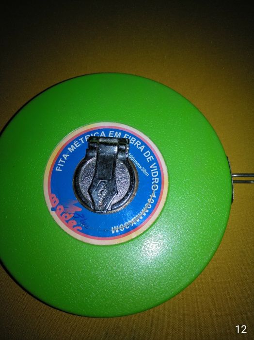 Fita métrica com 30 metros