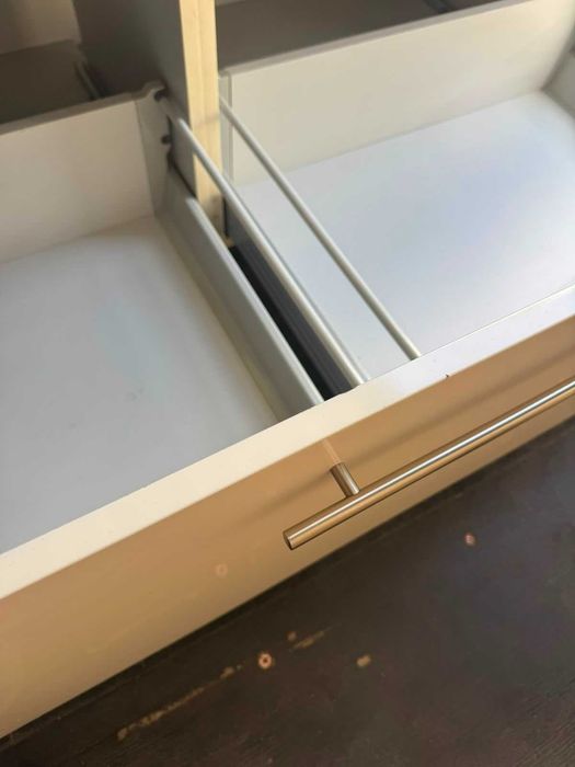 Szafka z szufladami kuchenna 156x68 szafki kremowe beżowe połysk biuro