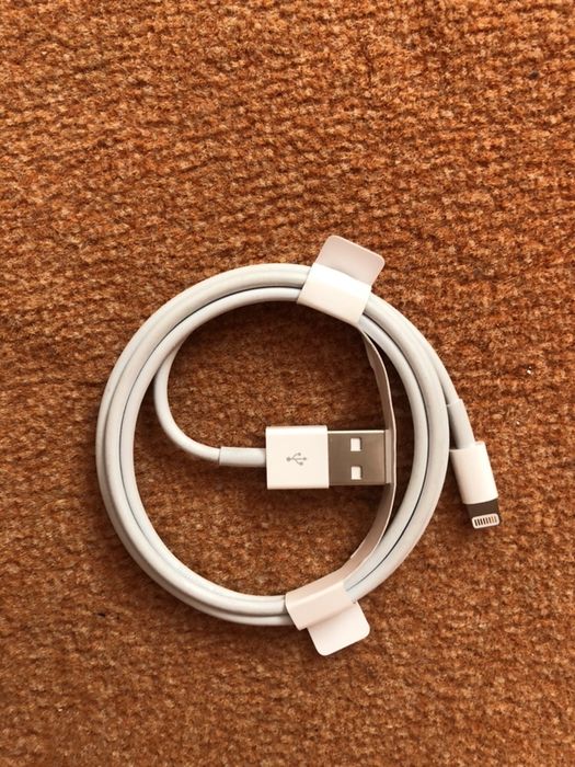 Оригинальный кабель Apple Lightning