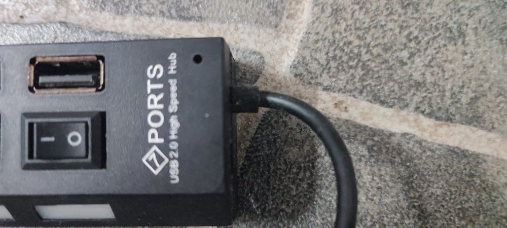 Porta USB 2.0 (7 entradas)