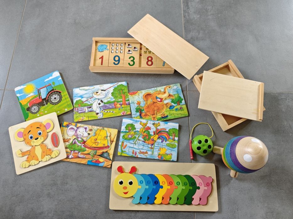 Zestaw drewnianych układanek dla malucha