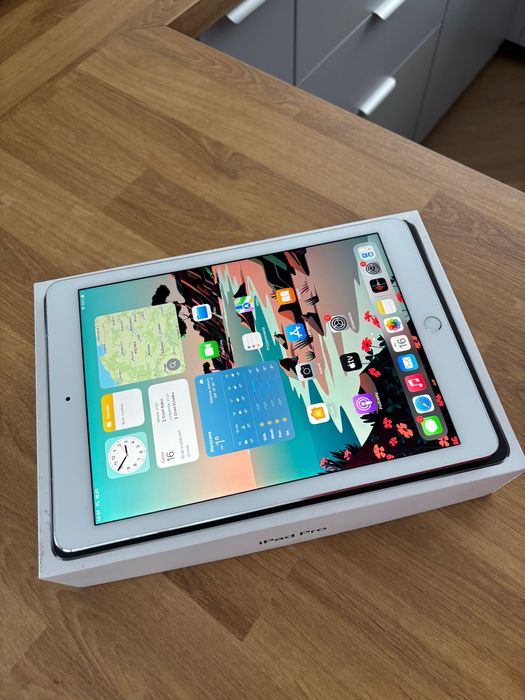 Idealny iPad Pro 9,7 128 GB CELLULAR SPACE GRAY w PERFEKCYJNYM stanie!