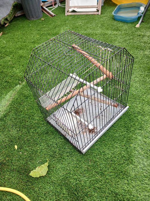 Gaiola grande para pássaros