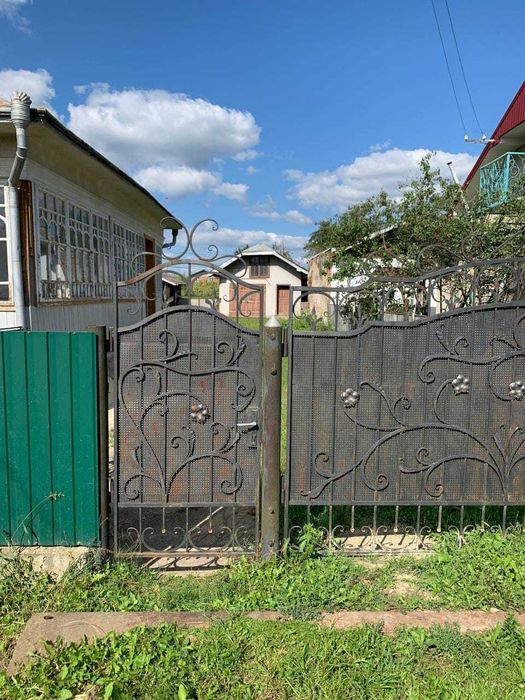 Продаж будинку в с. Підпечари.