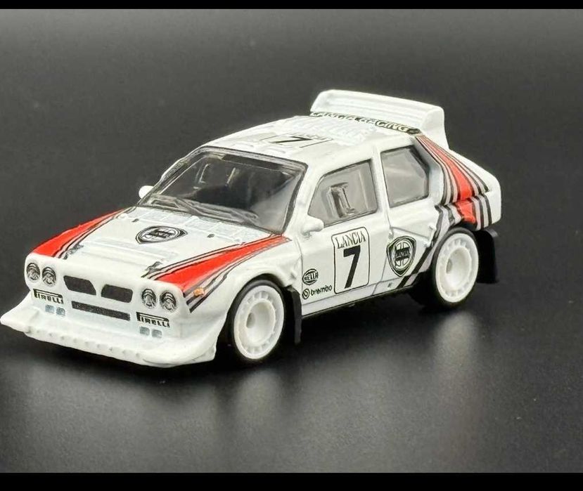 Hotwheels Lancia Delta S4 n7 Henri Toivonen