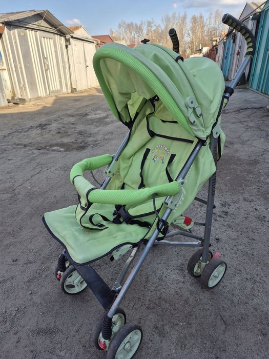 Прогулянкова коляска