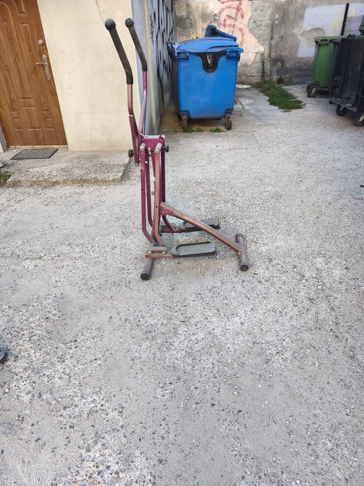 Stepper z ruchomymi ramionami