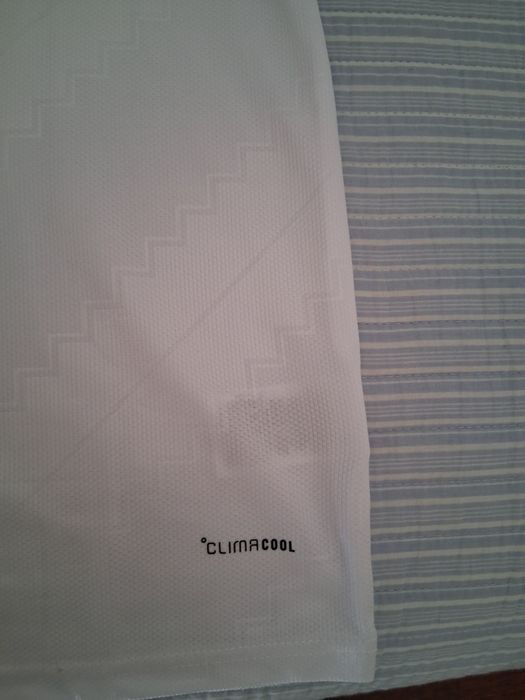 Camisola futebol FC Bayern nova