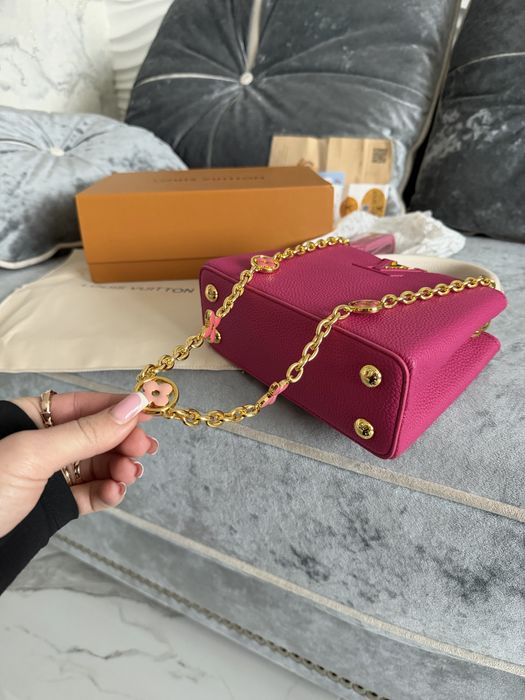Сумка louis vuitton capucines розовая мини номерная