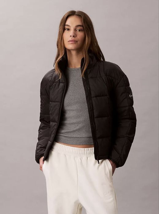 Легка демісезонна куртка Calvin Klein ( розмір с, м )