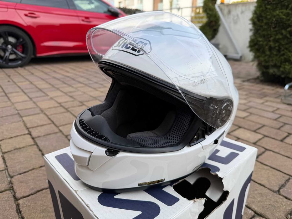 kask motocyklowy SHOEI