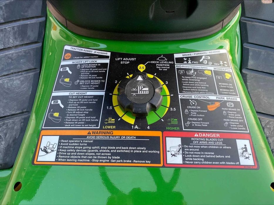 Traktorek kosiarka John Deere x384