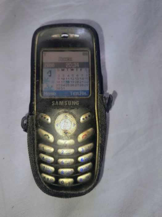 Телефон Samsung GT-S5610 SGH-X100