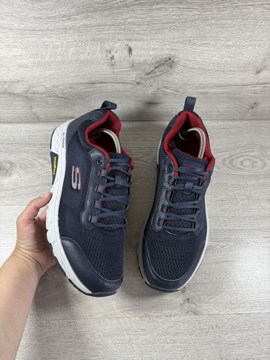 Skechers чоловічі кросівки 45 розміру