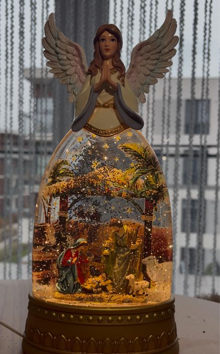 Sniezna latarnia wodna