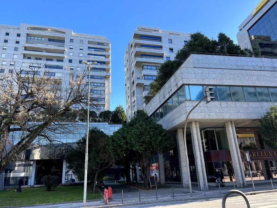 Lugar de Garagem Rua Juilo Dinis Porto