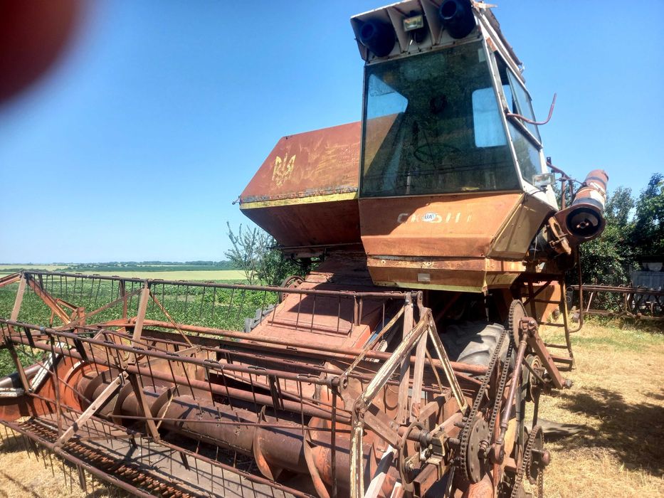 Продам комбайн нива ск5