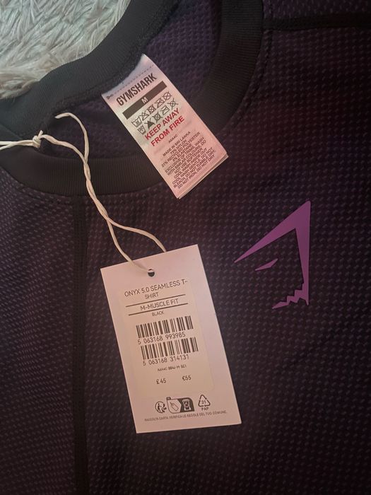 Рашгард Gymshark Onyx V5 Seamless Compression T-Shirt (Чорний / Фіолетовий)