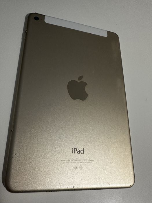 Apple iPad mini 4