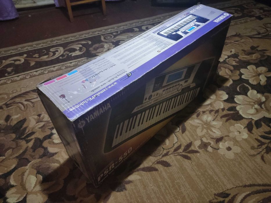 Синтезатор Yamaha PSR 550-USB (продается самовывозом)