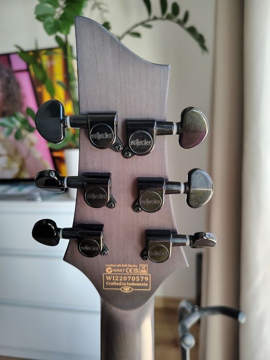 Schecter Omen Elite 6