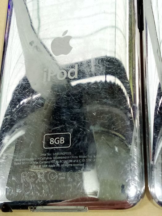 Apple iPod A1288 (8Gb)