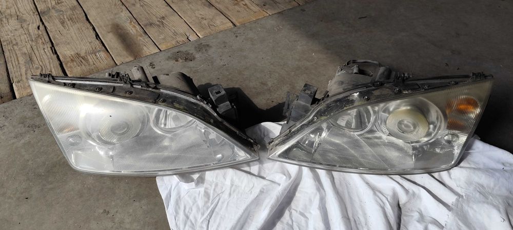 Lampa przód lewa/prawa przednia Ford Mondeo MK3 MK 3 EU z przetwornicami w komplecie