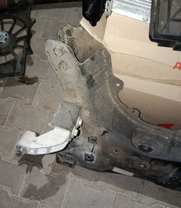 Підрамник передній JEEP Compass 2024