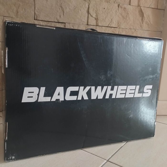 Rolki 40-43 blackwheels stan idealny  ochraniacze
