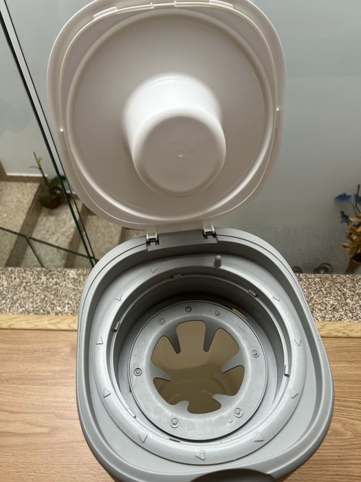 Tommee Tippee Twist & Click branco