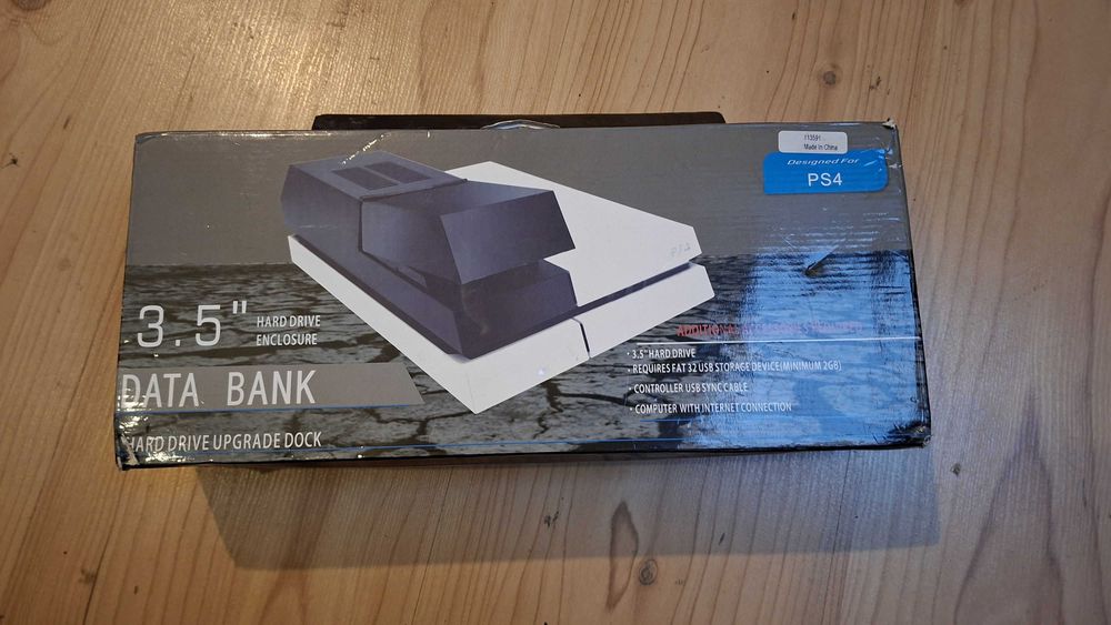 Data Bank Ps4 do podłączenia większych dysków twardych do konsoli PS4