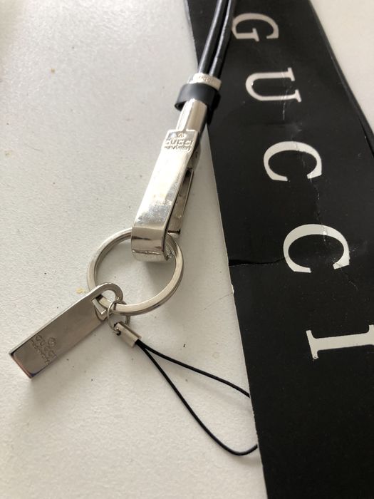 Шнурок для телефона.Новый..Италия