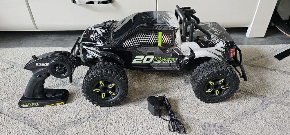 Duże auto zdalnie sterowane 4/4