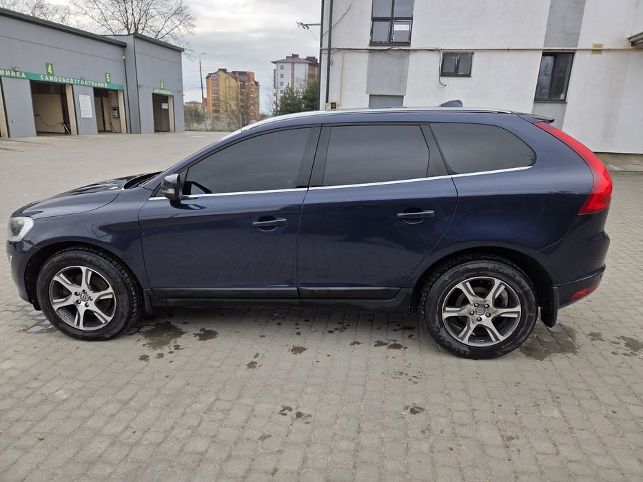 Volvo XC60 продаж