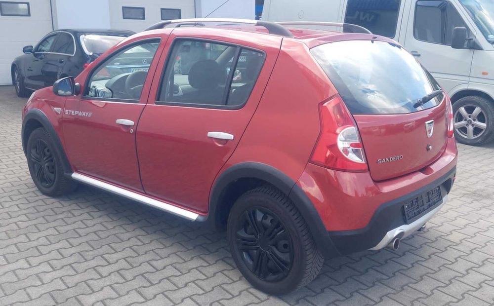 Bardzo ładna Sandero Stepway 1.6 KLIMA !
