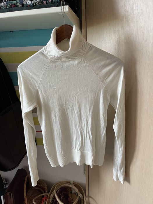 Kremowy Golf marki H&M