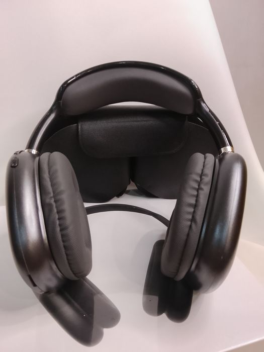 Auscultadores Pro Max Preto