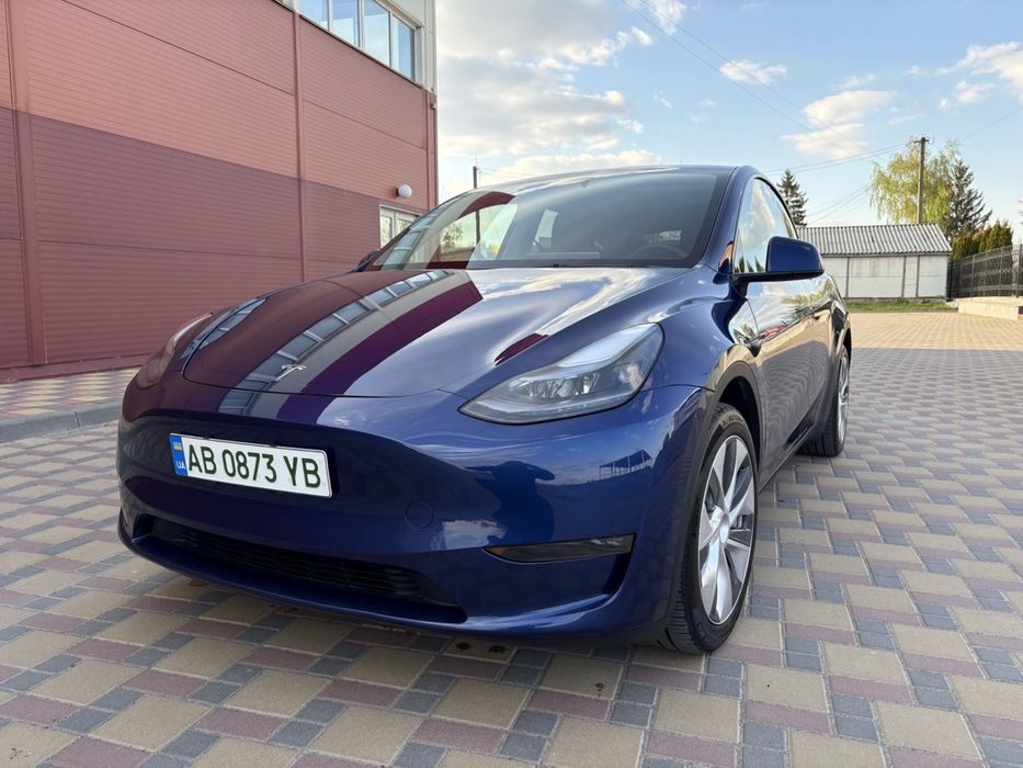 Продам Tesla Model Y
