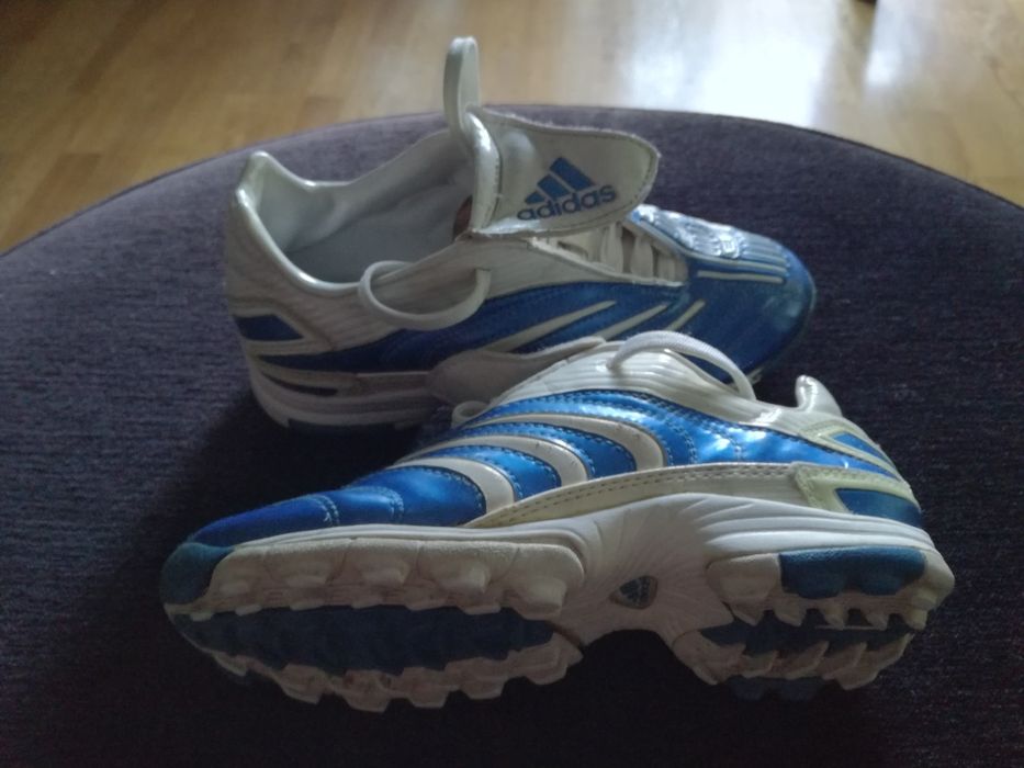 Sapatilhas ADIDAS tamanho 33