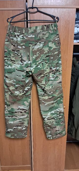 Продам нові водонепронекні штани