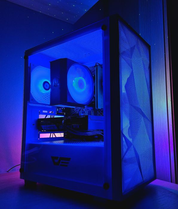 Komputer RTX5060Ti/R5 5600/16gb ram/Gamingowy SSD M2 NVME 512GB/Gwarancja Windows 11 Pro/ARGB