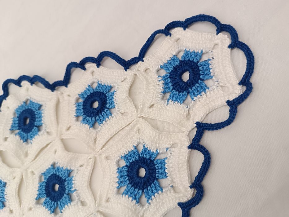 Pano Naperon em Crochê feito à mão. 40 cm. Novo