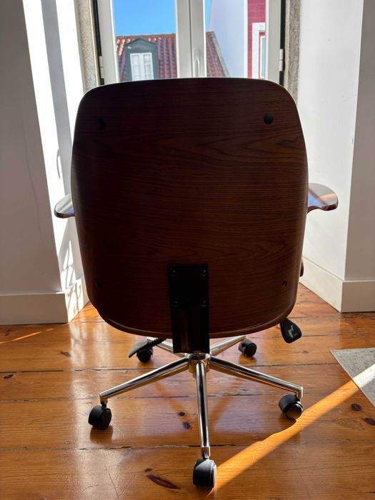 Cadeira de escritório design moderno – confortável